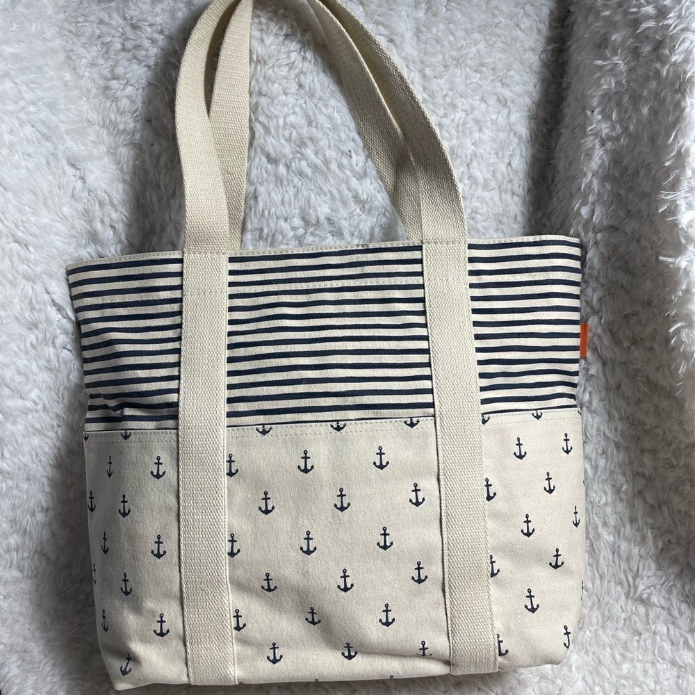CB Station large canvas tote with navy Blue straps and anchor prints.
